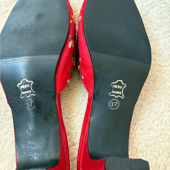Vintage Chinese oriental embroidered red slipper heels, sz 37 (US sz 6) - Picture 4 of 4